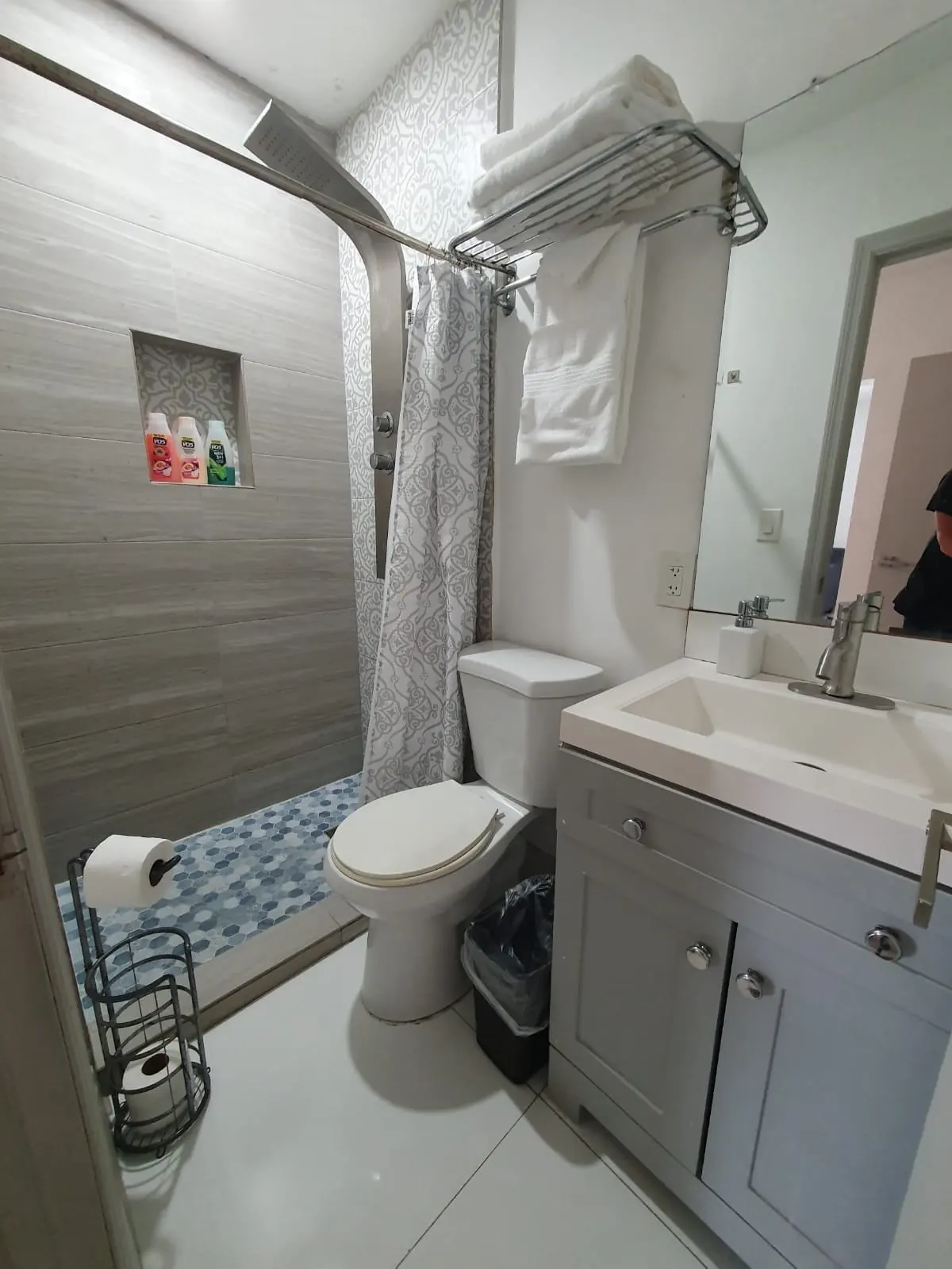 Miami bathroom renovation cost - detailed breakdown with labor, materials, and permits